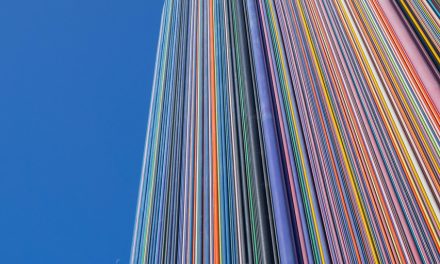 Prezentul se consumă doar colorat!